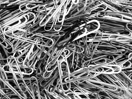 24959920-detail-closeup-pile-of-paperclips-paper-clips